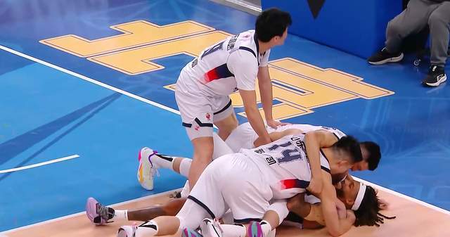 开云-鲁媒名记忍不了，连发5条动态，盛赞山东绝杀强敌，直接点名3个人