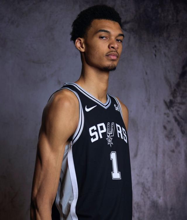 开云体育官网-新秀赛季就负荷管理？马刺文班的“爱情长跑”才开始