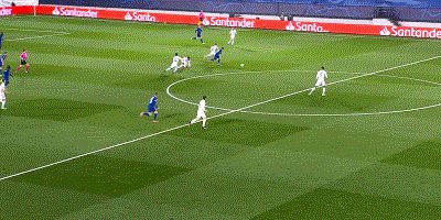 【欧冠】本泽马中柱+扳平 皇马主场1比1战平切尔西